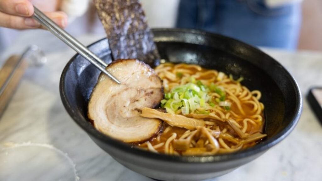 Recession-proof ramen franchise